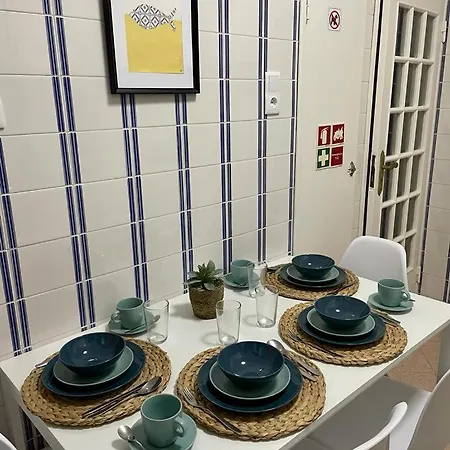 Daire Lugar Dos Avos, Res Do Chao Nazaré